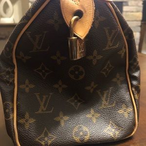 Loui Vuitton speedy 25